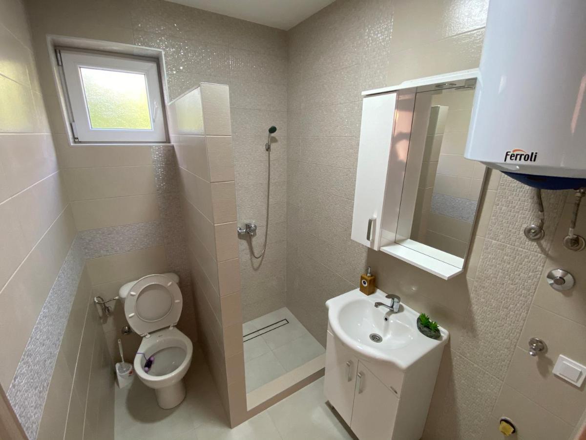 Apartment Lorena โกตอร์ ภายนอก รูปภาพ