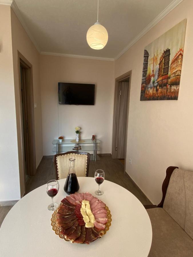 Apartment Lorena โกตอร์ ภายนอก รูปภาพ