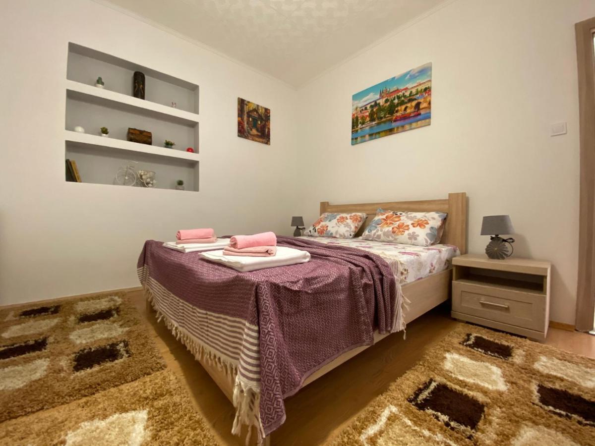 Apartment Lorena โกตอร์ ภายนอก รูปภาพ