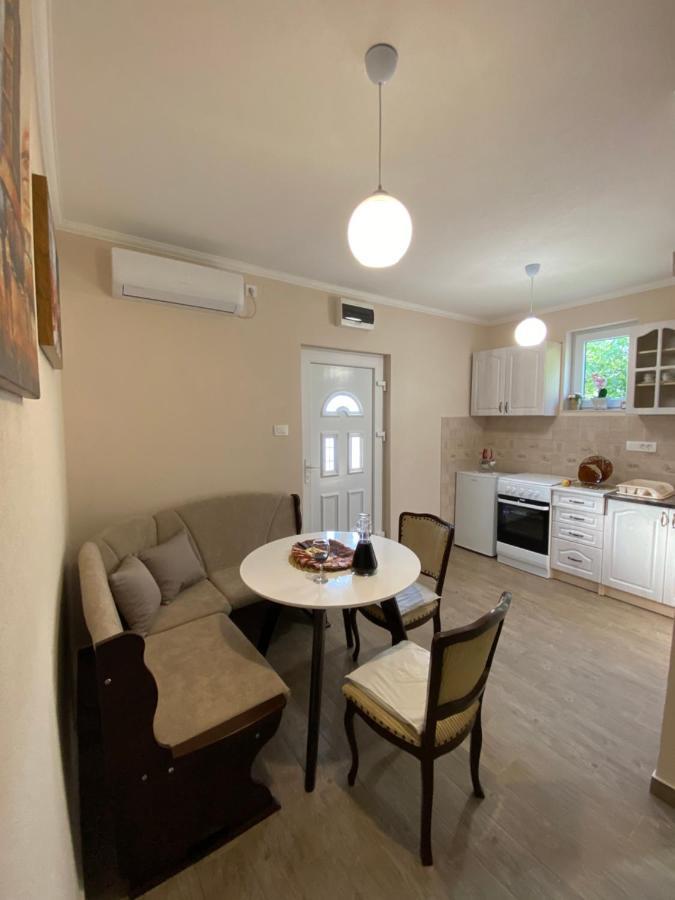Apartment Lorena โกตอร์ ภายนอก รูปภาพ
